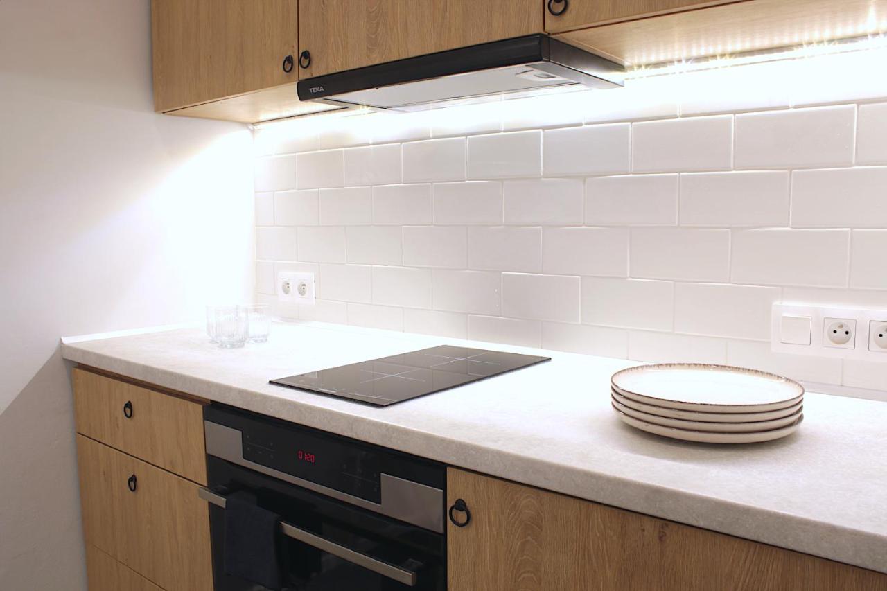 Kana - Stylish Apartment In Krakow Pomorska - Close, Wifi, Smart Tv Krasków Exterior foto
