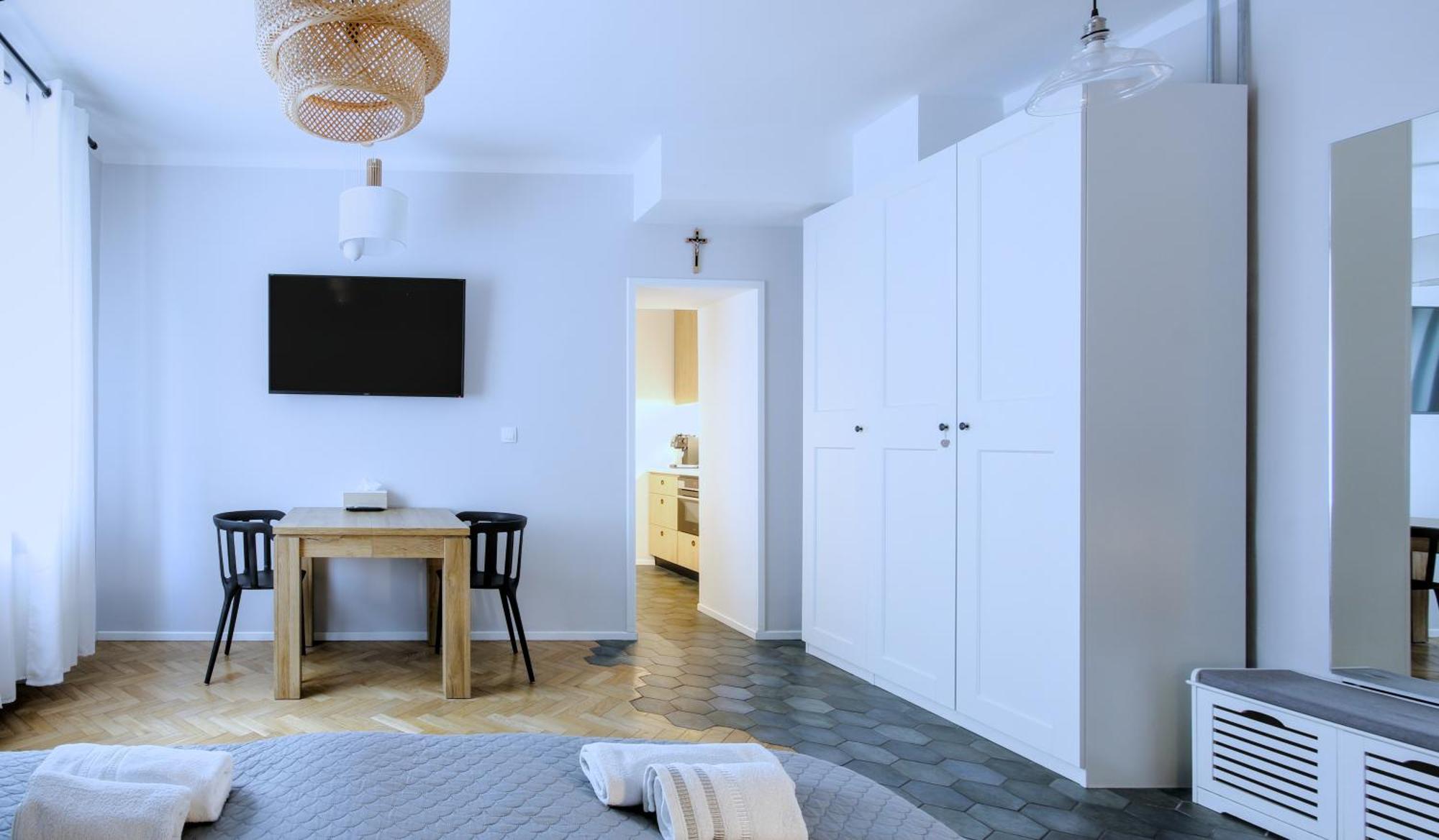 Kana - Stylish Apartment In Krakow Pomorska - Close, Wifi, Smart Tv Krasków Exterior foto